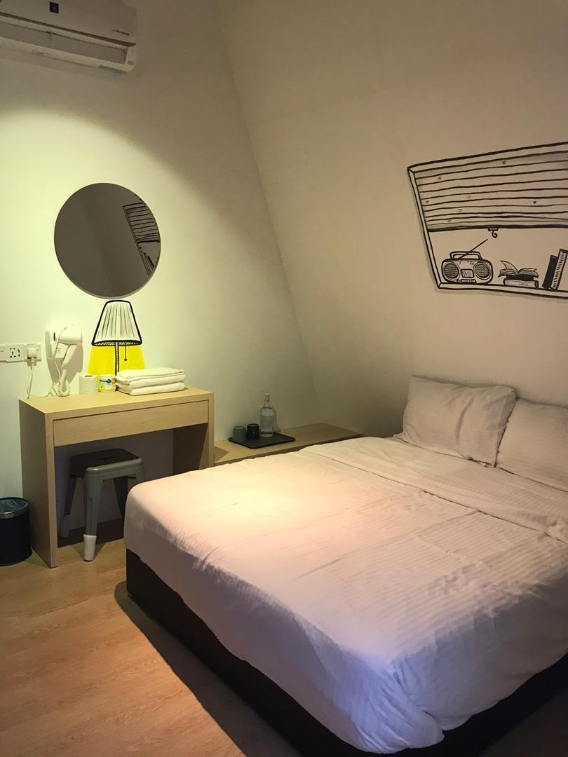 Homestay in Sekinchan, Selangor | Farm Ville Cafe & Homestay | Triangle